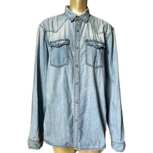 ⚠️LAST CHANCE!⚠️ Nordstrom Men’s Treasure & Bond Chambray Pearl Snap